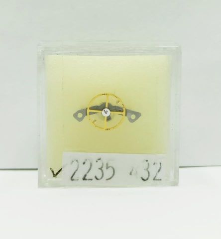 RX 2235-432 