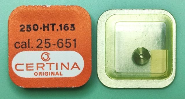 CERTINA 25-651 #250 Ht 163